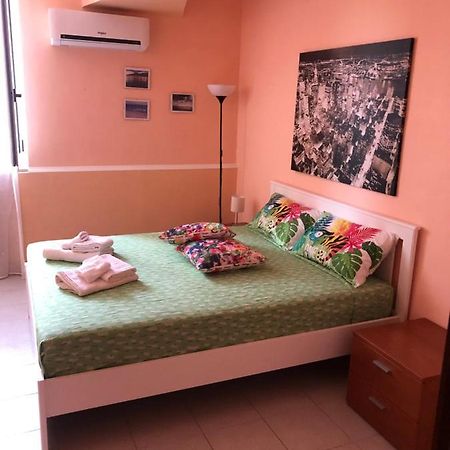 Cali-Formia B&B Extérieur photo