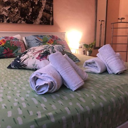 Cali-Formia B&B Extérieur photo