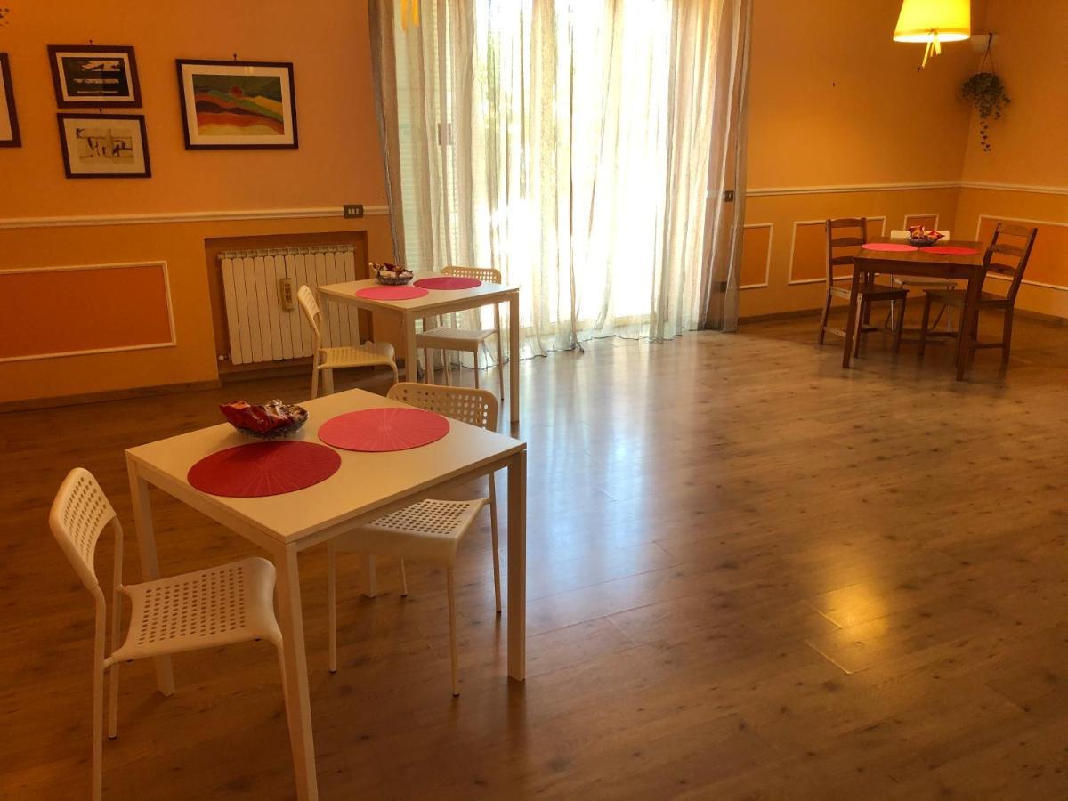 Cali-Formia B&B Extérieur photo
